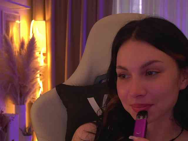DrammaQueennnn Sex Cam Show
