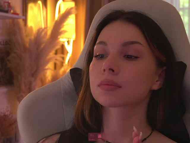 DrammaQueennnn Sex Cam Show