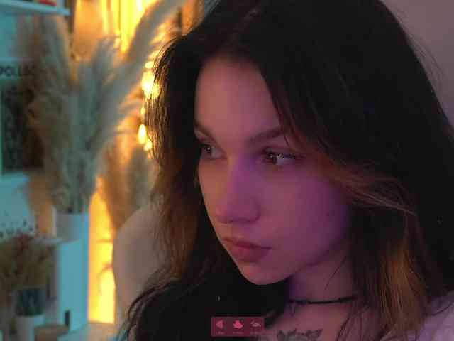 DrammaQueennnn Sex Cam Show