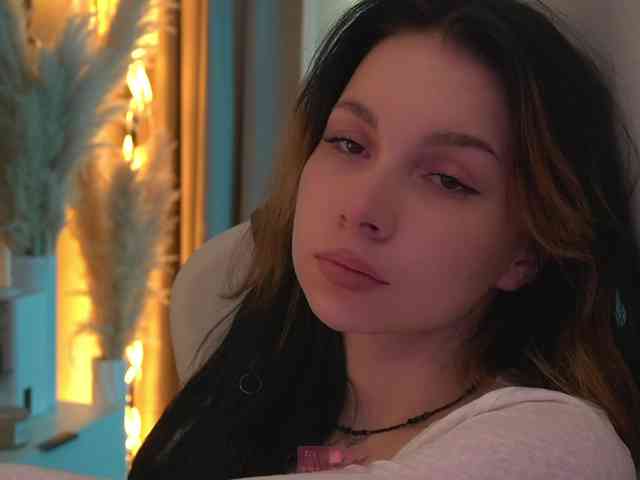 DrammaQueennnn Sex Cam Show