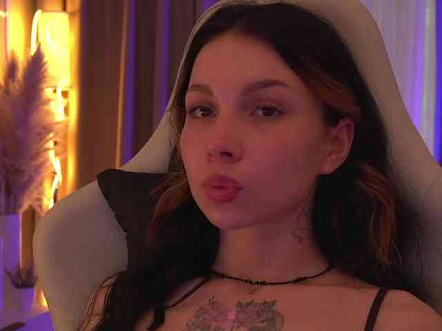 DrammaQueennnn Sex Cam Show