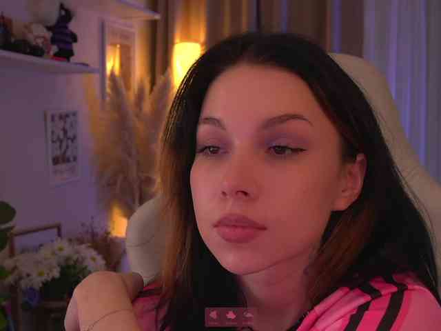 DrammaQueennnn Sex Cam Show