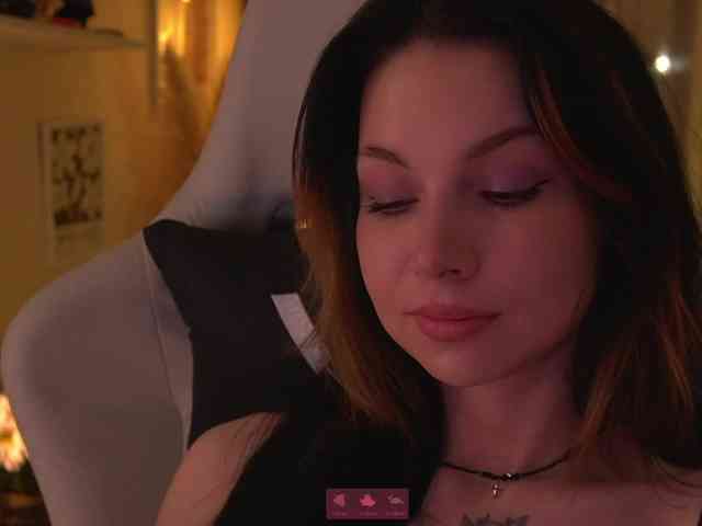 DrammaQueennnn Live Webcam on BongaCams