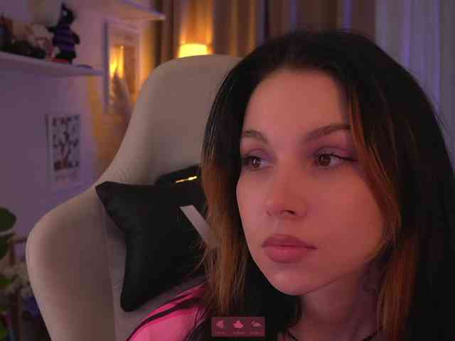 DrammaQueennnn Sex Cam Show