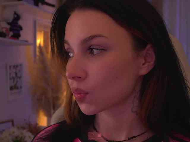 DrammaQueennnn Sex Cam Show