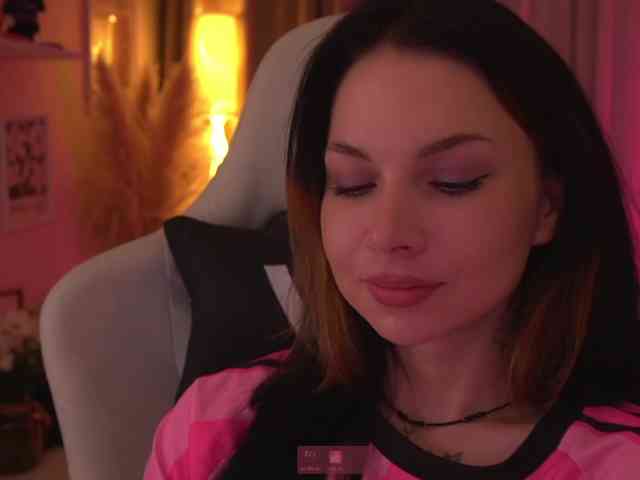 DrammaQueennnn Sex Cam Show