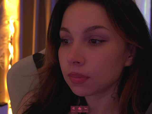 DrammaQueennnn Sex Cam Show