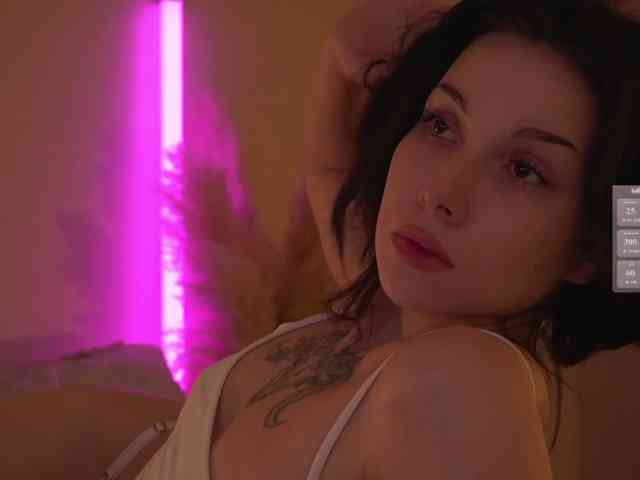 Modella: Akaruii