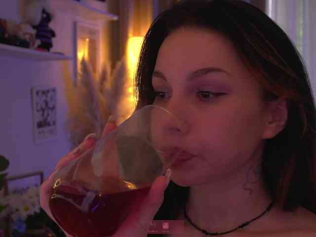 DrammaQueennnn Sex Cam Show