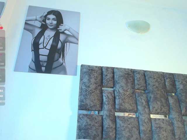 taniamilan live cam on BongaCams