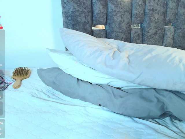 taniamilan live cam on BongaCams