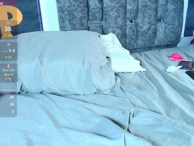 taniamilan live cam on BongaCams