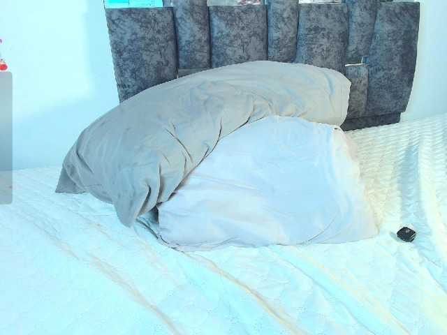 taniamilan live cam on BongaCams