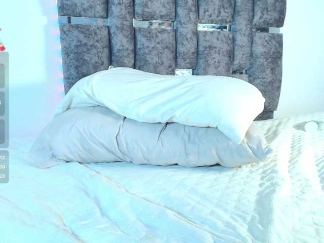 taniamilan live cam on BongaCams