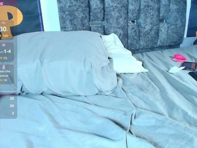 taniamilan live cam on BongaCams