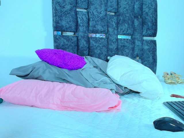 taniamilan's BongaCams show and profile