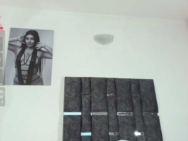 taniamilan live cam on BongaCams