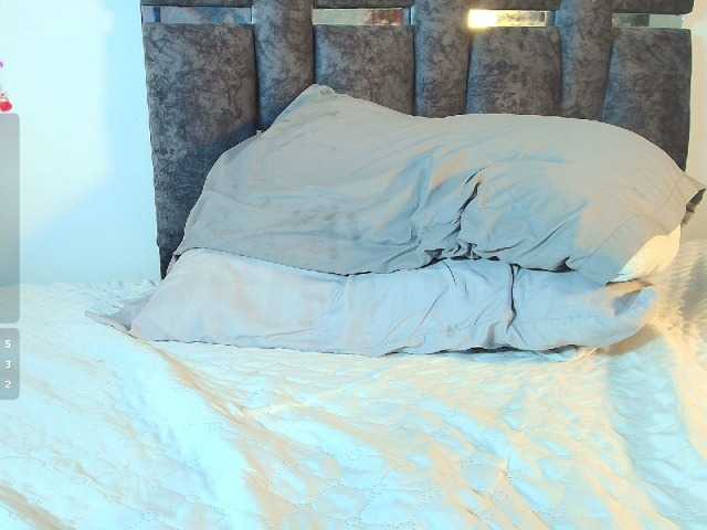 taniamilan live cam on BongaCams
