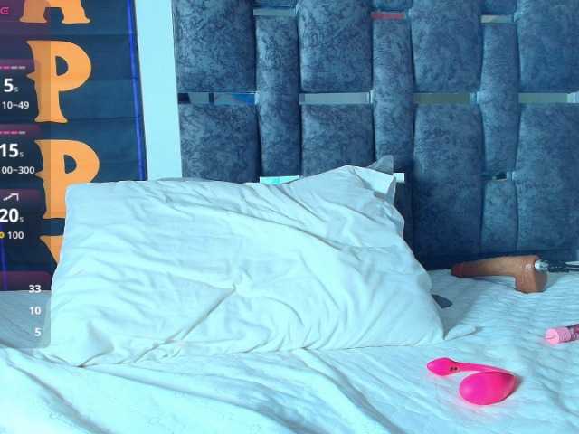 taniamilan live cam on BongaCams