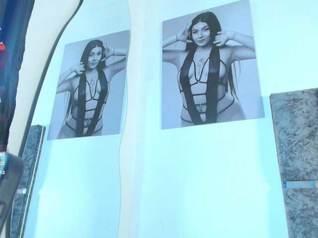 taniamilan live cam on BongaCams