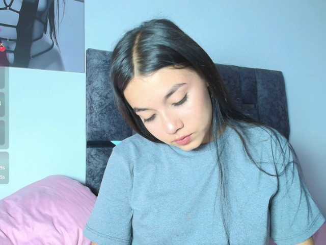 taniamilan live cam on BongaCams