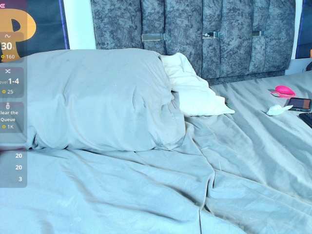 taniamilan live cam on BongaCams