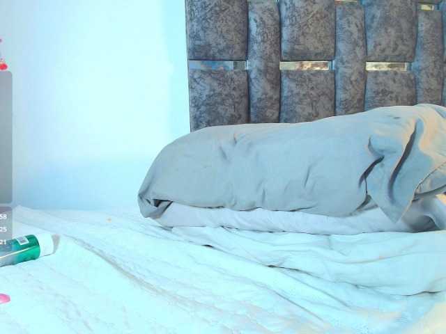 taniamilan live cam on BongaCams