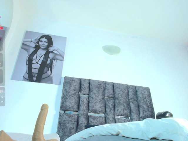 taniamilan live cam on BongaCams