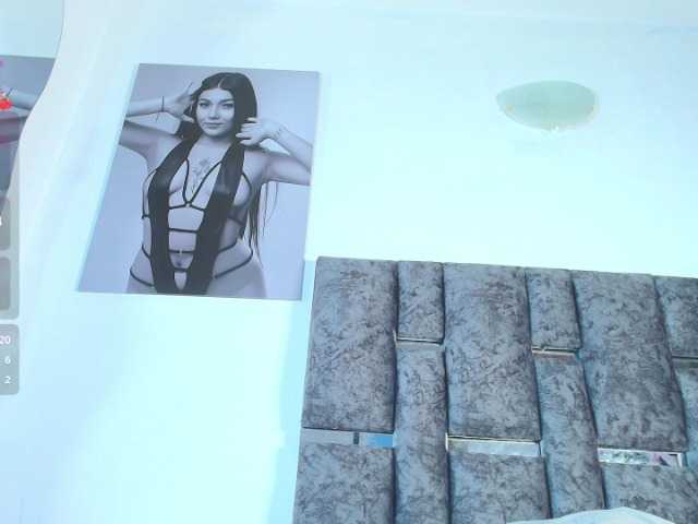 taniamilan live cam on BongaCams