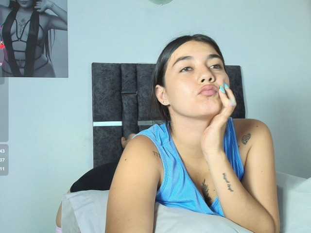 taniamilan live cam on BongaCams