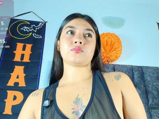 taniamilan live cam on BongaCams
