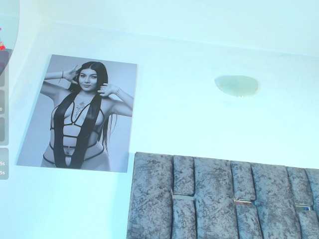 taniamilan live cam on BongaCams