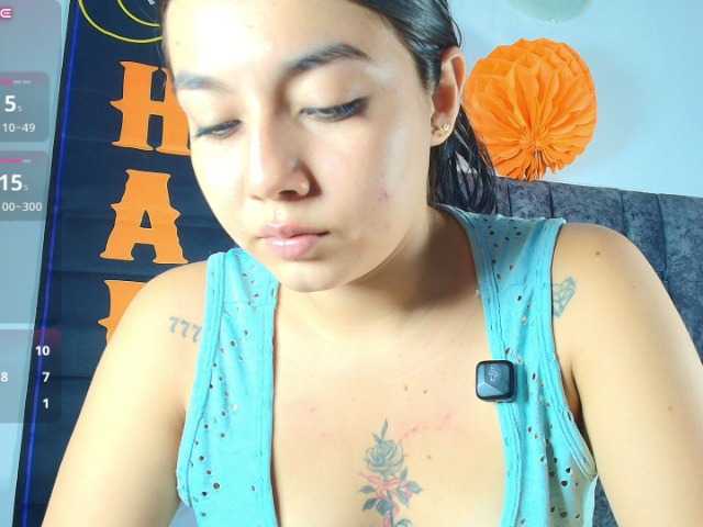 taniamilan live cam on BongaCams