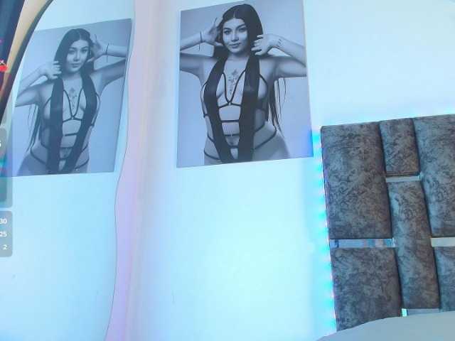 taniamilan live cam on BongaCams