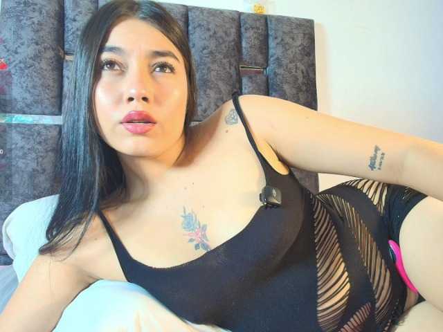 taniamilan live cam on BongaCams
