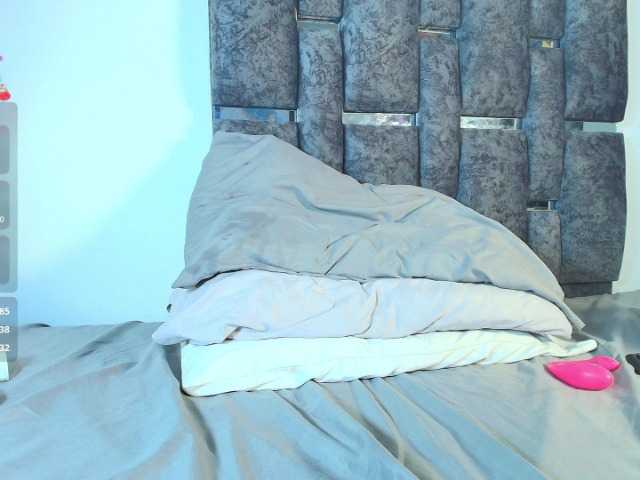taniamilan live cam on BongaCams