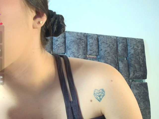 taniamilan live cam on BongaCams