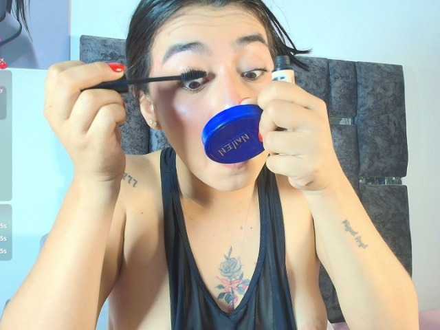 taniamilan live cam on BongaCams