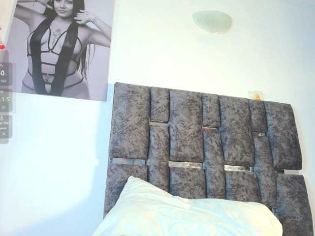 taniamilan live cam on BongaCams