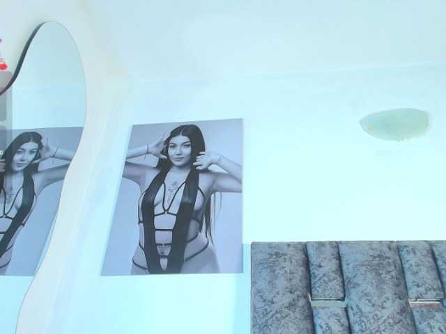 taniamilan live cam on BongaCams