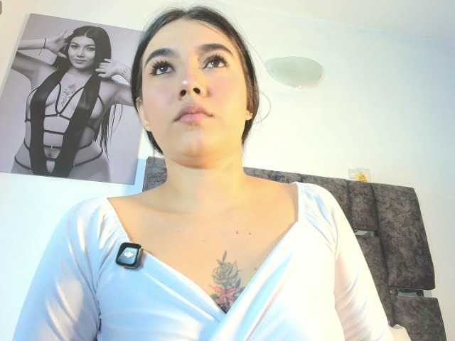 taniamilan live cam on BongaCams