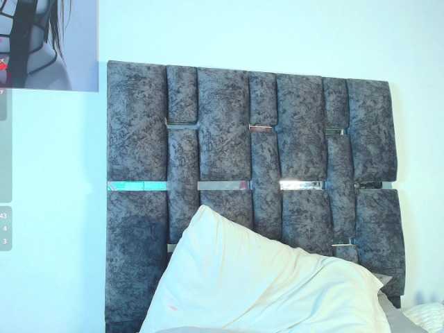 taniamilan live cam on BongaCams