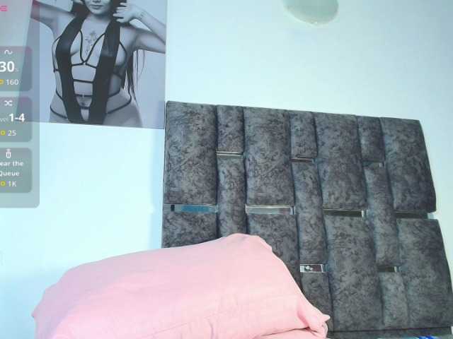 taniamilan live cam on BongaCams