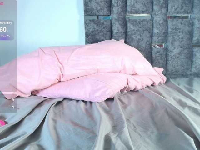 taniamilan live cam on BongaCams
