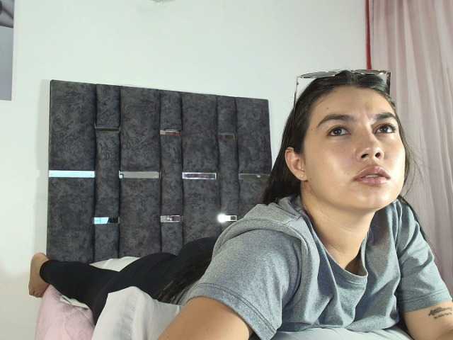 taniamilan live cam on BongaCams