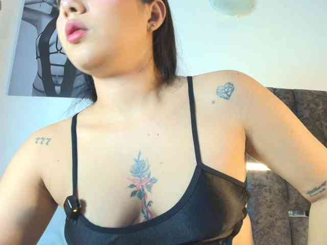 TaniaMilan webcam