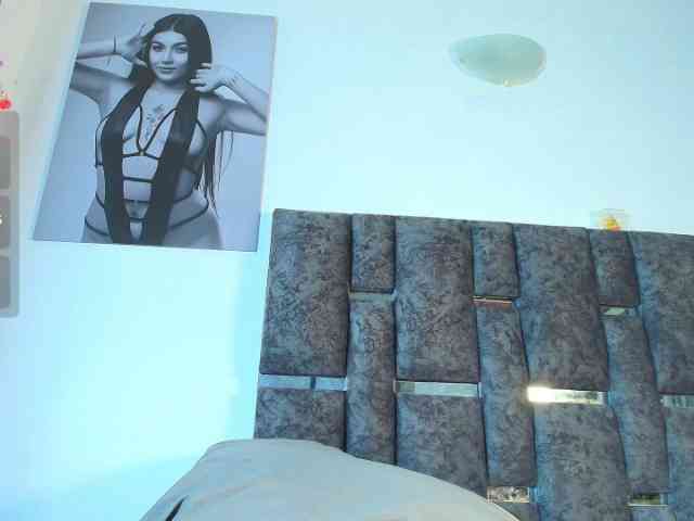 TaniaMilan webcam