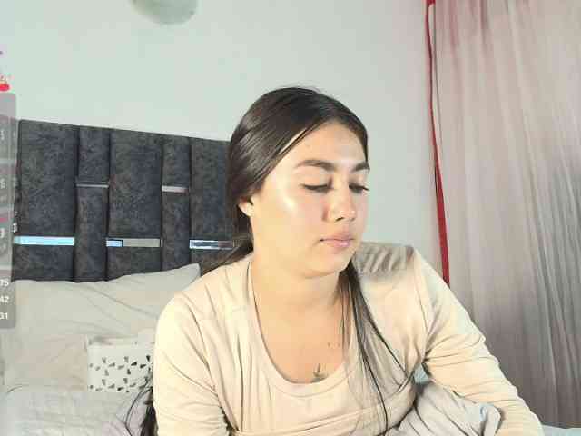 TaniaMilan webcam