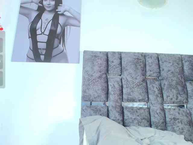 TaniaMilan webcam