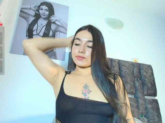 TaniaMilan webcam